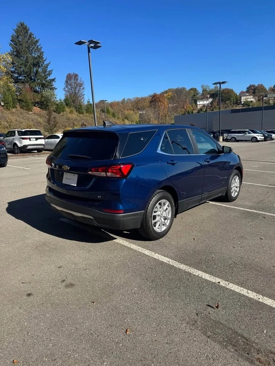 2022 Chevrolet Equinox - Image 4 of 14