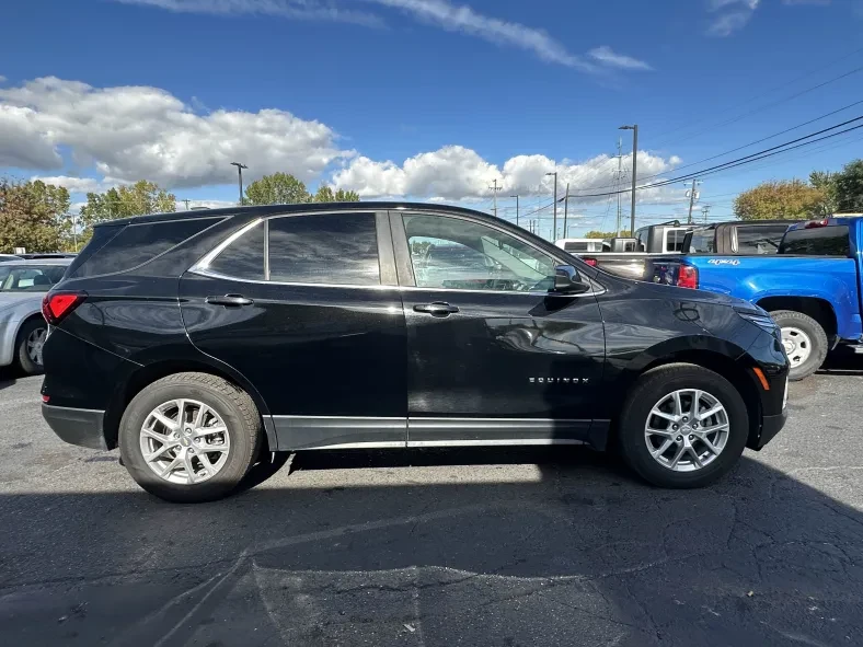 2022 Chevrolet Equinox - Image 6 of 10