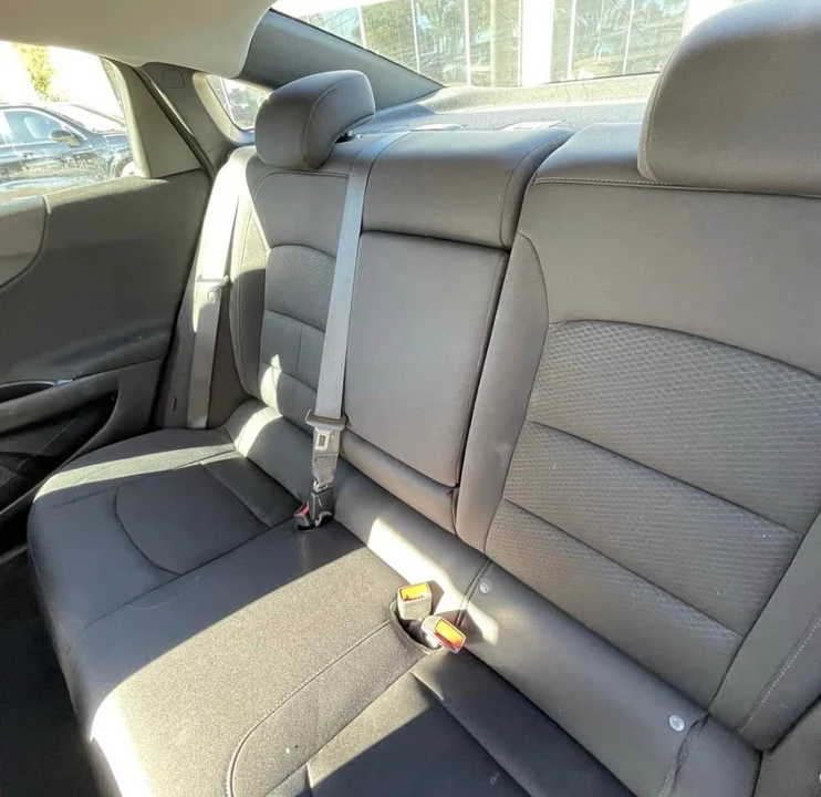 2022 Chevrolet Malibu - Image 8 of 9
