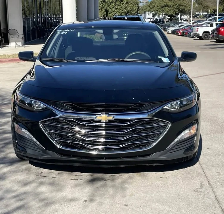 2022 Chevrolet Malibu - Image 2 of 9