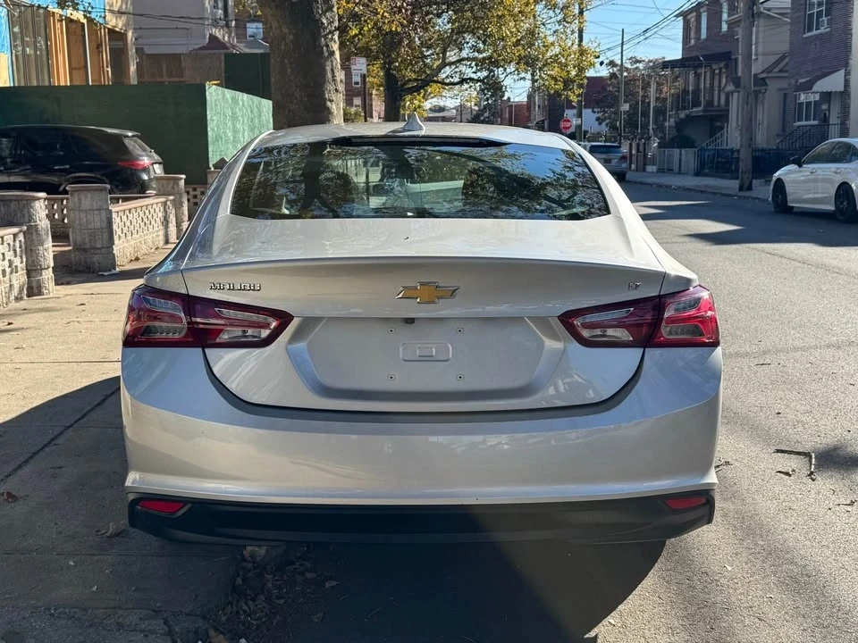 2022 Chevrolet Malibu - Image 6 of 15