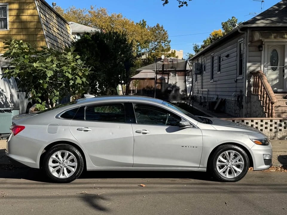 2022 Chevrolet Malibu - Image 4 of 15