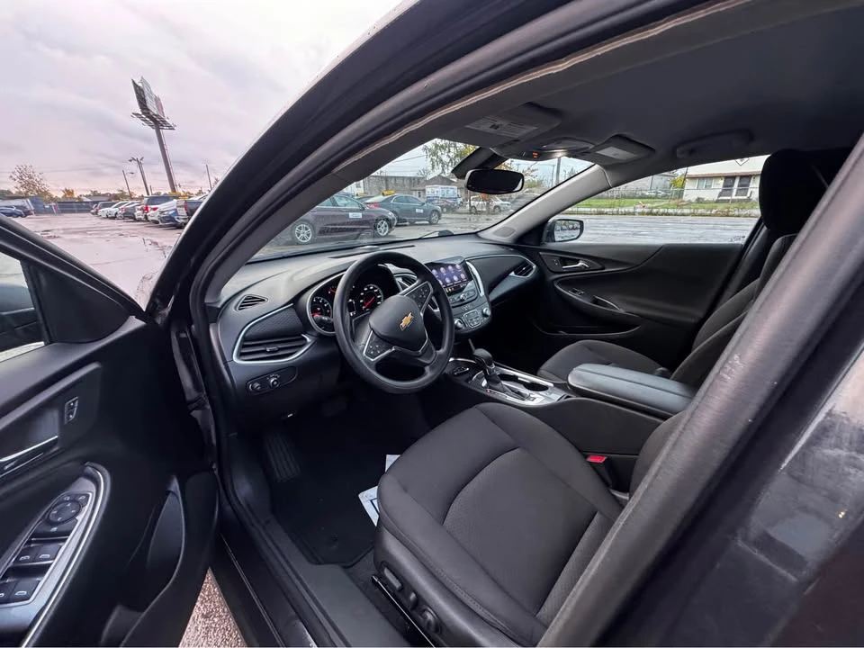 2022 Chevrolet Malibu - Image 10 of 14