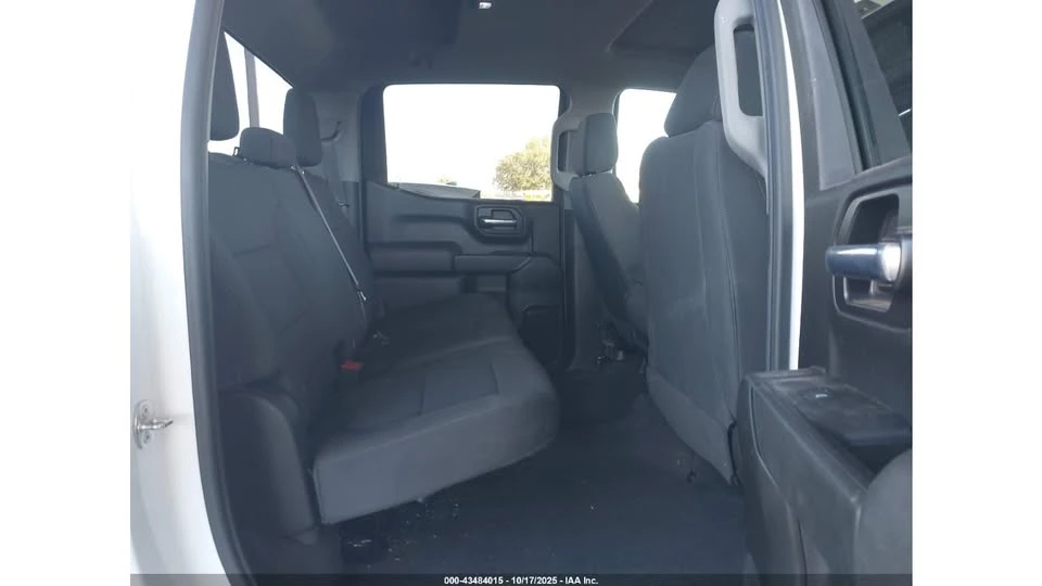 2022 Chevrolet Silverado 4th Gen - Image 10 of 11
