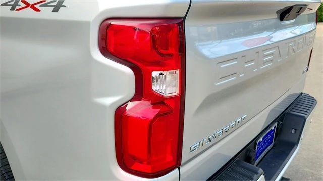 2022 Chevrolet Silverado 4th Gen - Image 11 of 20