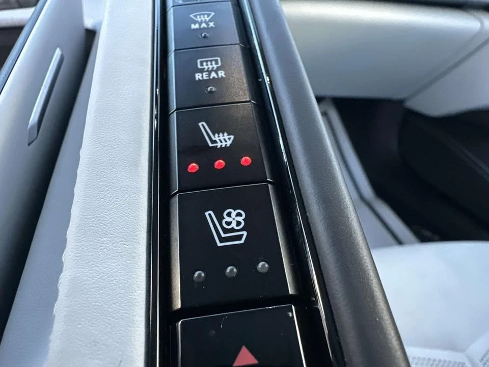 2022 Chevrolet Corvette C8 - Image 6 of 17