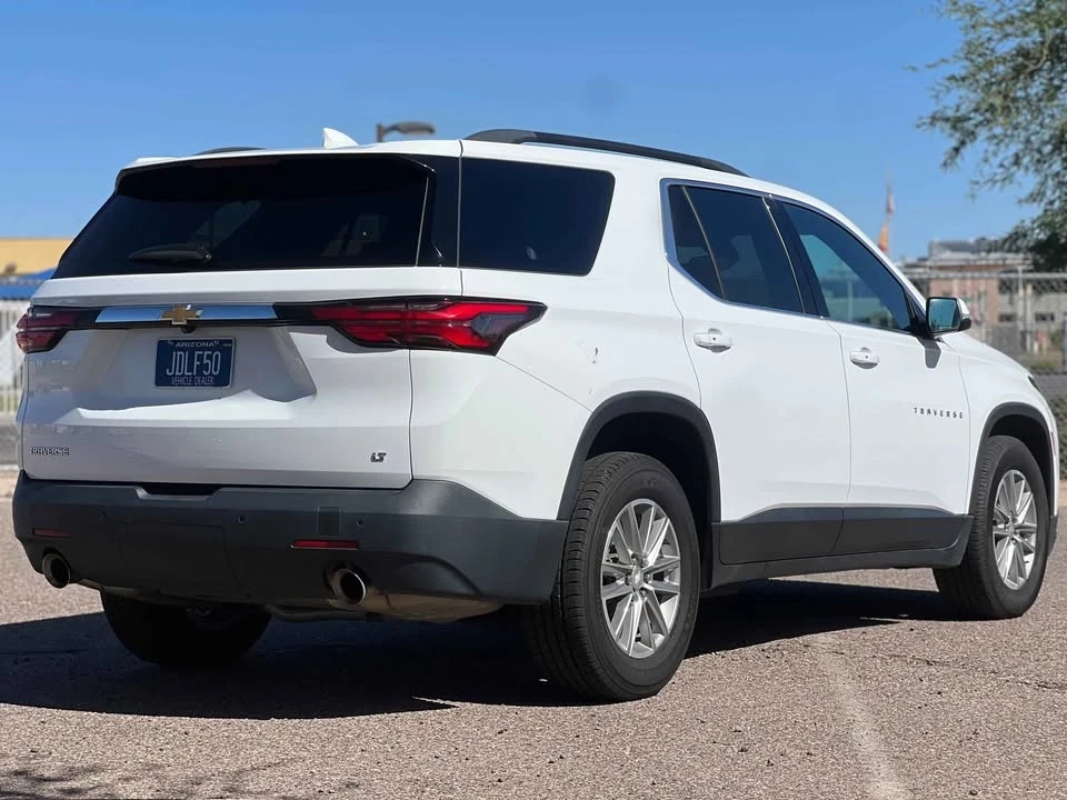 2022 Chevrolet Traverse - Image 3 of 8