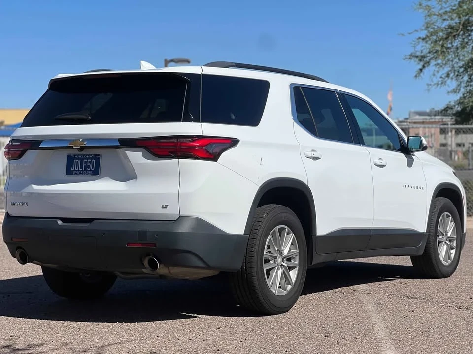 2022 Chevrolet Traverse - Image 4 of 8