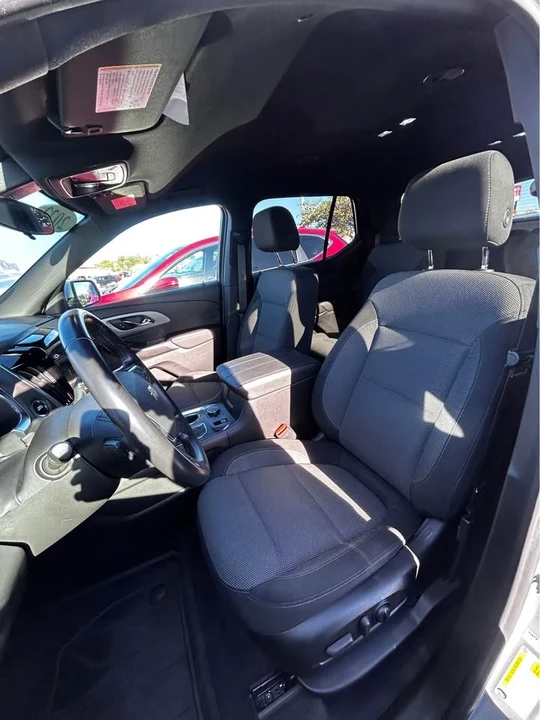 2022 Chevrolet Traverse - Image 10 of 14