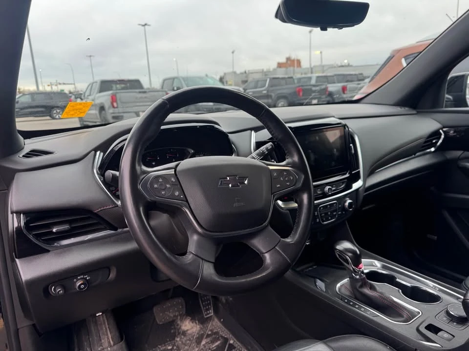 2022 Chevrolet Traverse - Image 12 of 16