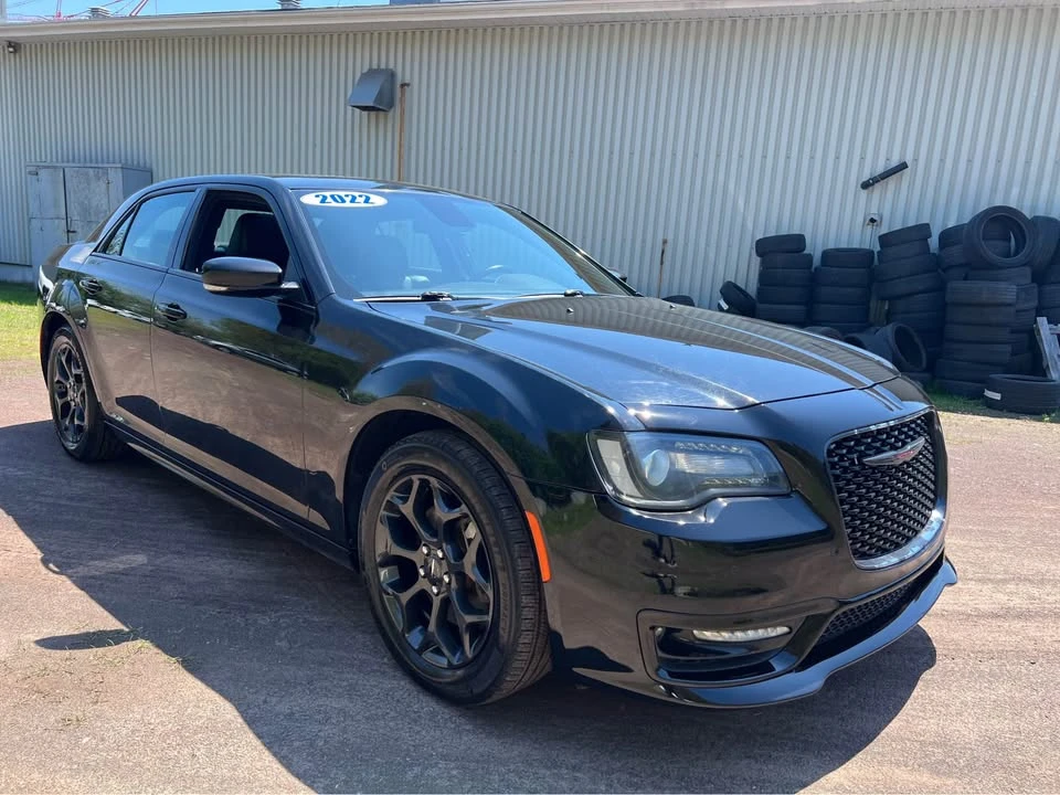 2022 Chrysler 300 (2005-2023) - Image 2 of 11
