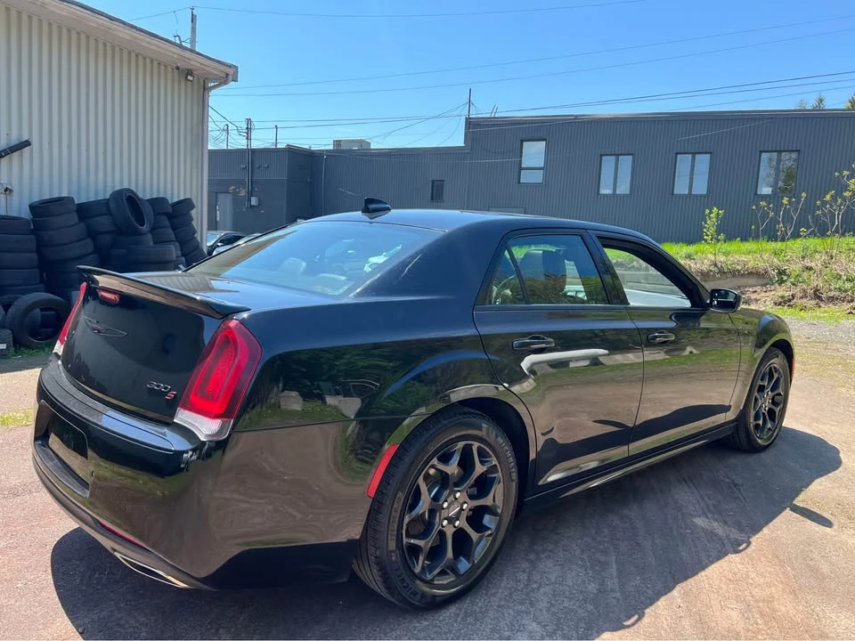 2022 Chrysler 300 (2005-2023) - Image 3 of 11