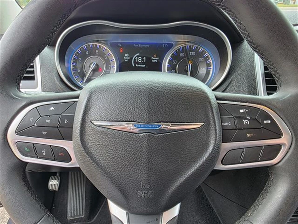 2022 Chrysler 300 (2005-2023) - Image 18 of 31