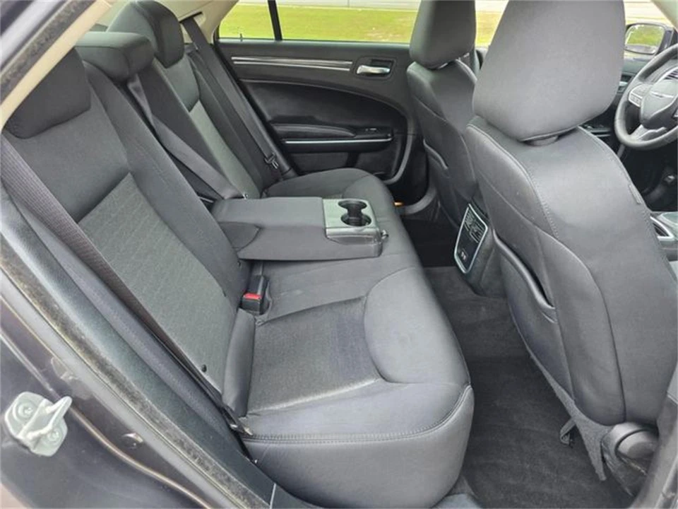 2022 Chrysler 300 (2005-2023) - Image 30 of 31
