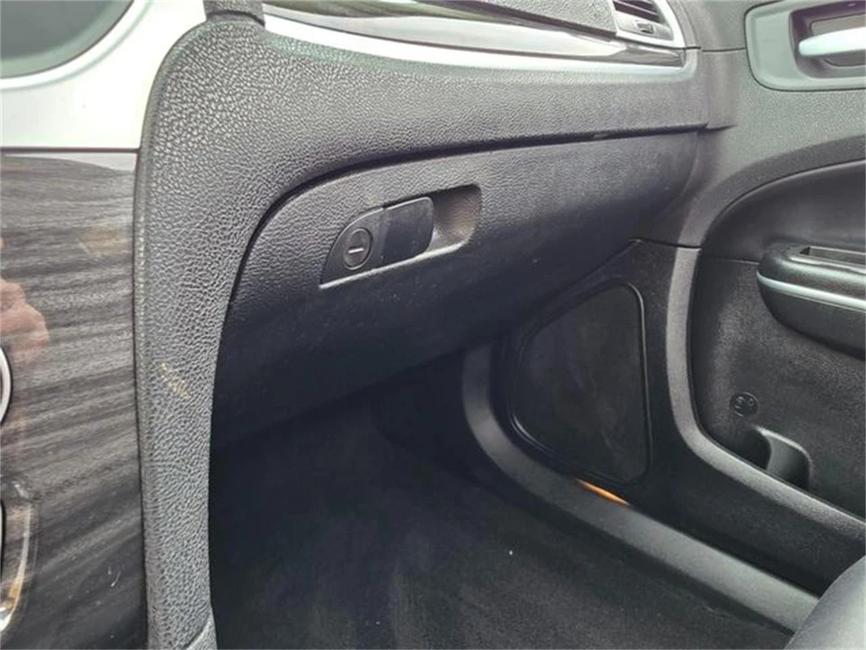 2022 Chrysler 300 (2005-2023) - Image 24 of 31