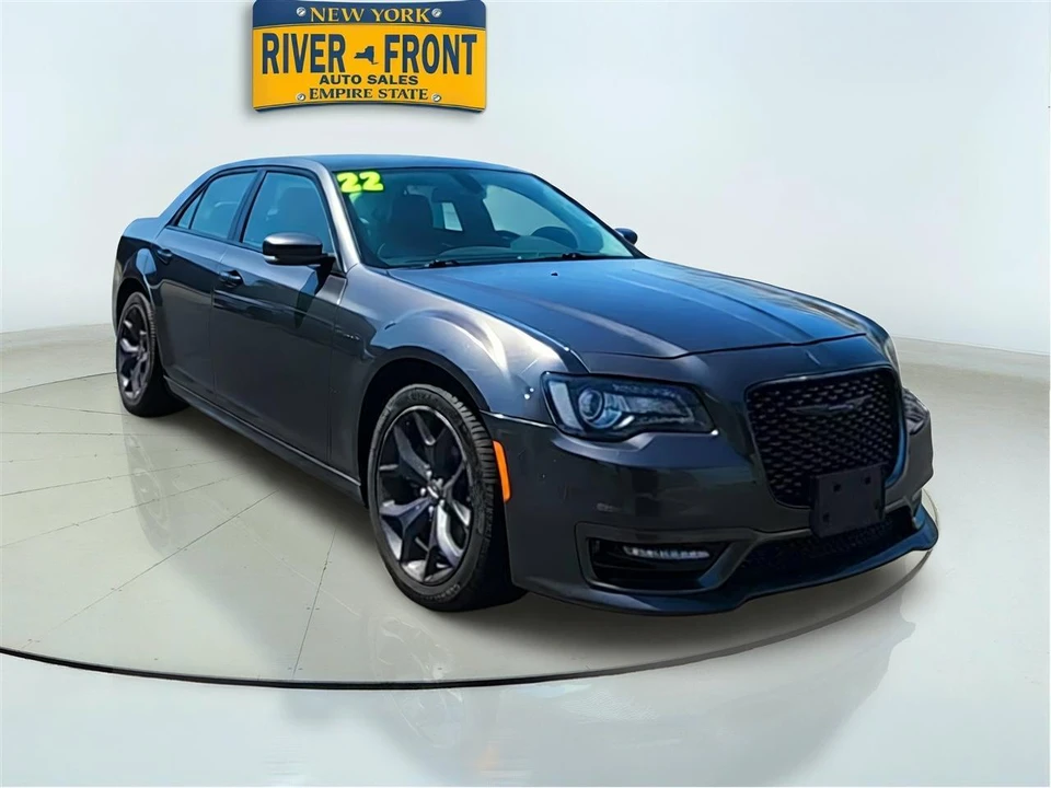 2022 Chrysler 300 (2005-2023) - Image 2 of 28