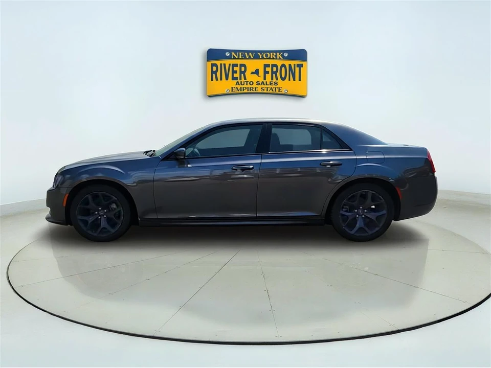 2022 Chrysler 300 (2005-2023) - Image 6 of 28