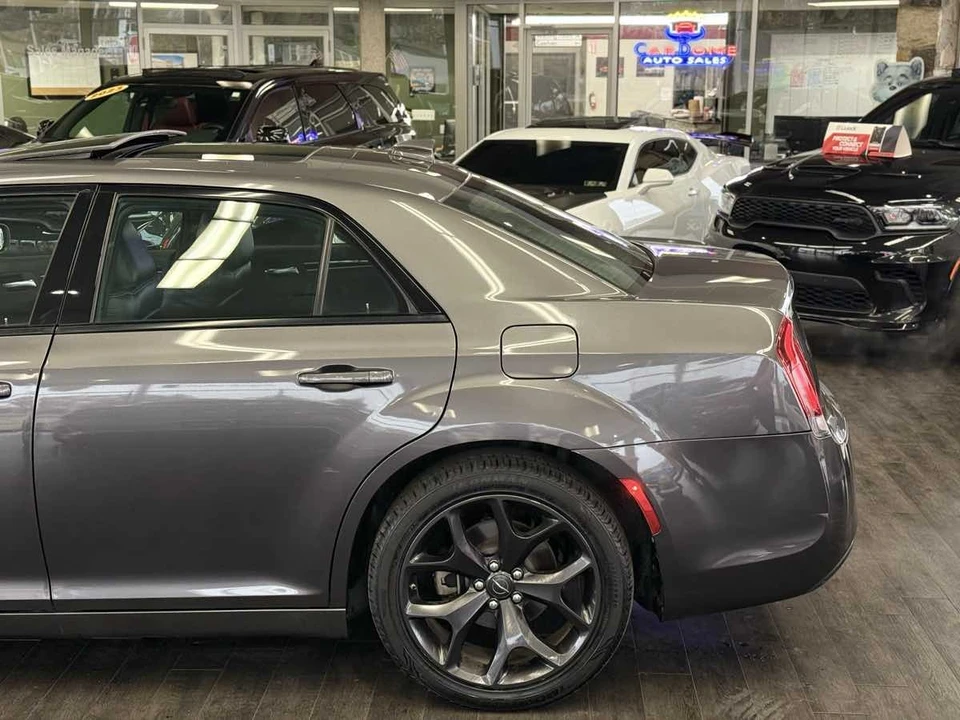 2022 Chrysler 300 (2005-2023) - Image 9 of 21