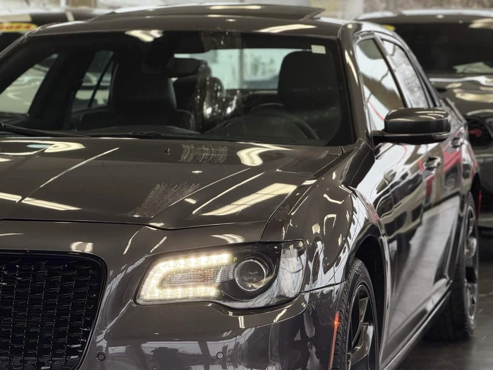 2022 Chrysler 300 (2005-2023) - Image 17 of 21