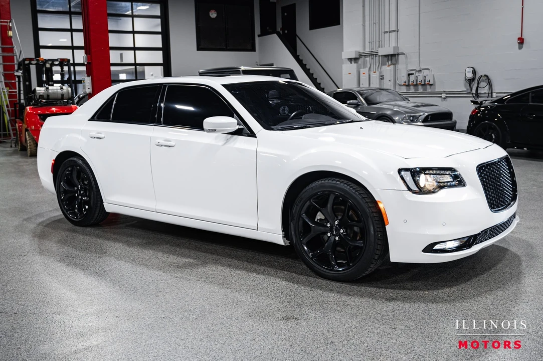 2022 Chrysler 300 (2005-2023) - Image 7 of 21