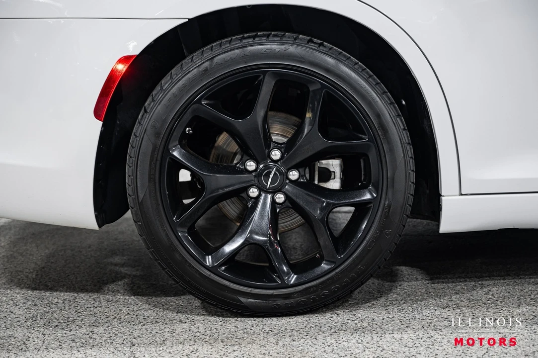 2022 Chrysler 300 (2005-2023) - Image 11 of 21