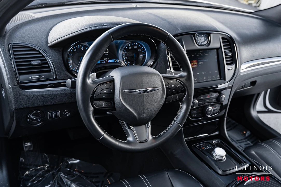 2022 Chrysler 300 (2005-2023) - Image 17 of 21