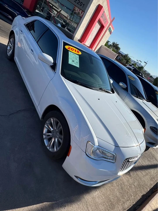 2022 Chrysler 300 (2005-2023) - Image 6 of 8