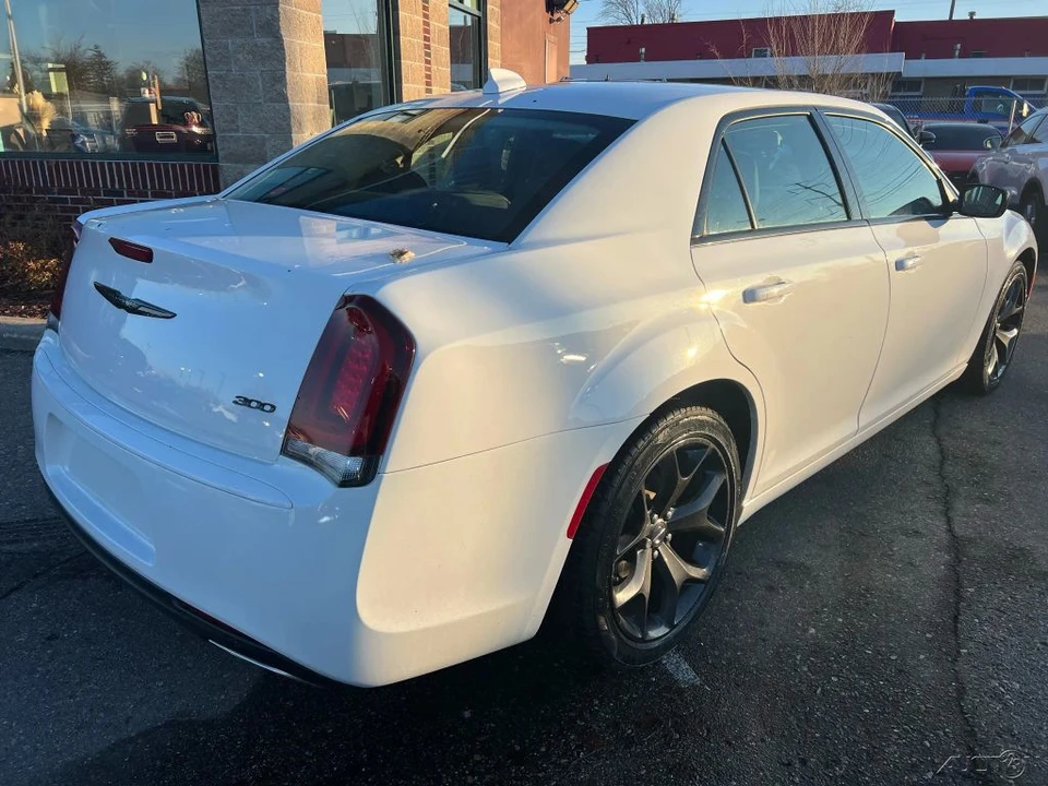 2022 Chrysler 300 (2005-2023) - Image 7 of 21