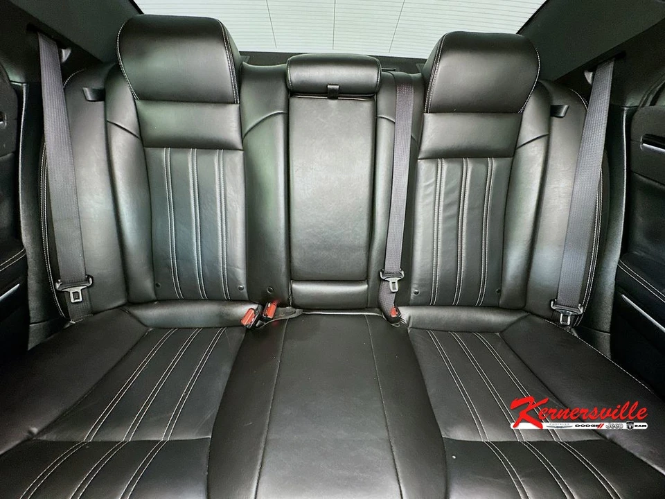 2022 Chrysler 300 (2005-2023) - Image 13 of 24
