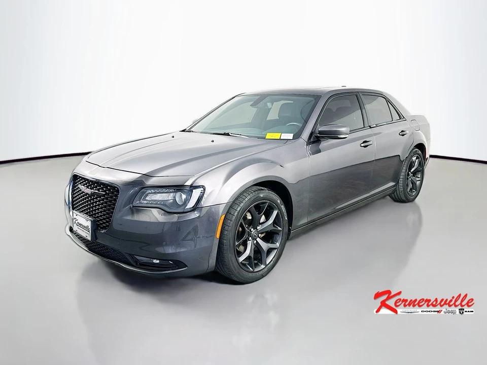 2022 Chrysler 300 (2005-2023) - Image 3 of 24
