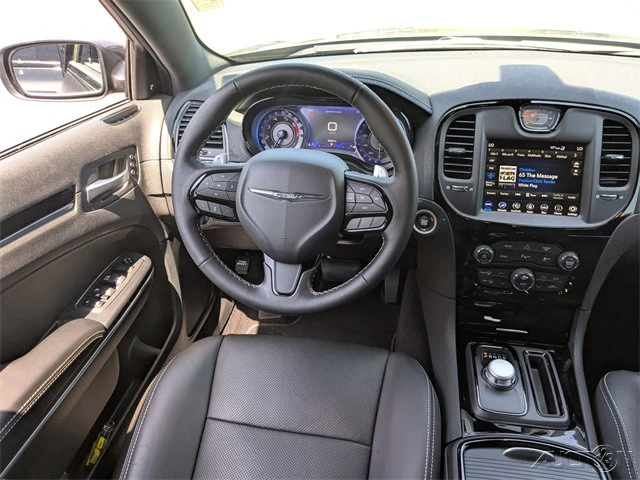 2022 Chrysler 300 (2005-2023) - Image 16 of 21