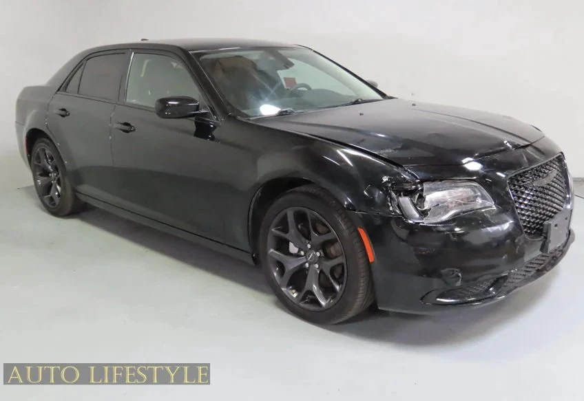 2022 Chrysler 300 (2005-2023) - Image 2 of 31