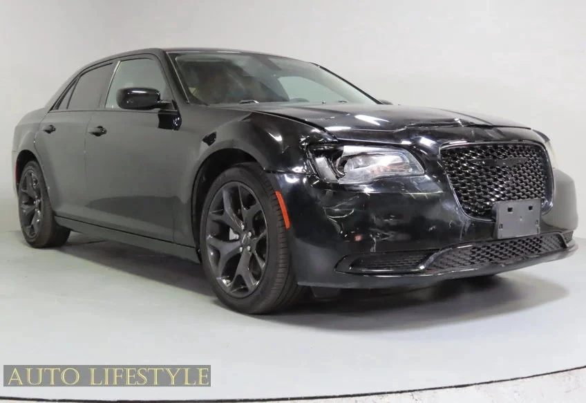 2022 Chrysler 300 (2005-2023) - Image 4 of 31