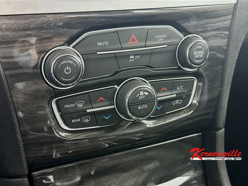 2022 Chrysler 300 (2005-2023) - Image 18 of 21