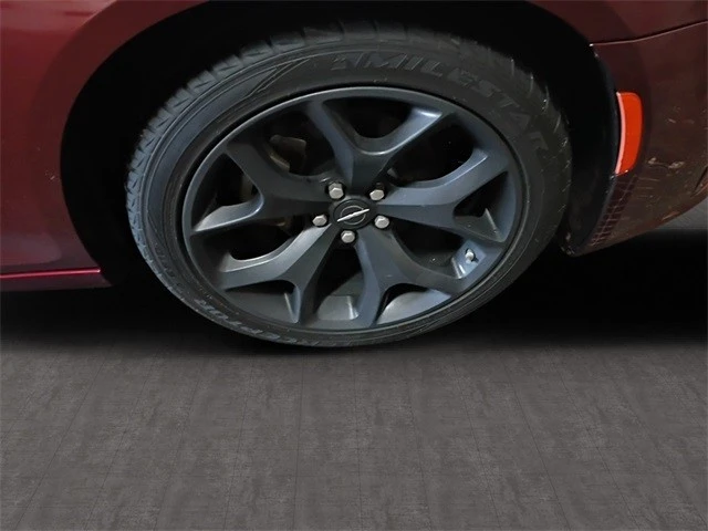 2022 Chrysler 300 (2005-2023) - Image 10 of 12