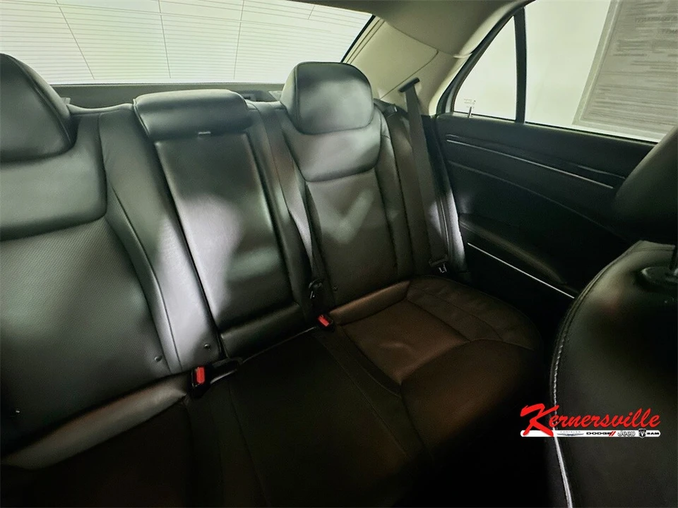 2022 Chrysler 300 (2005-2023) - Image 14 of 21