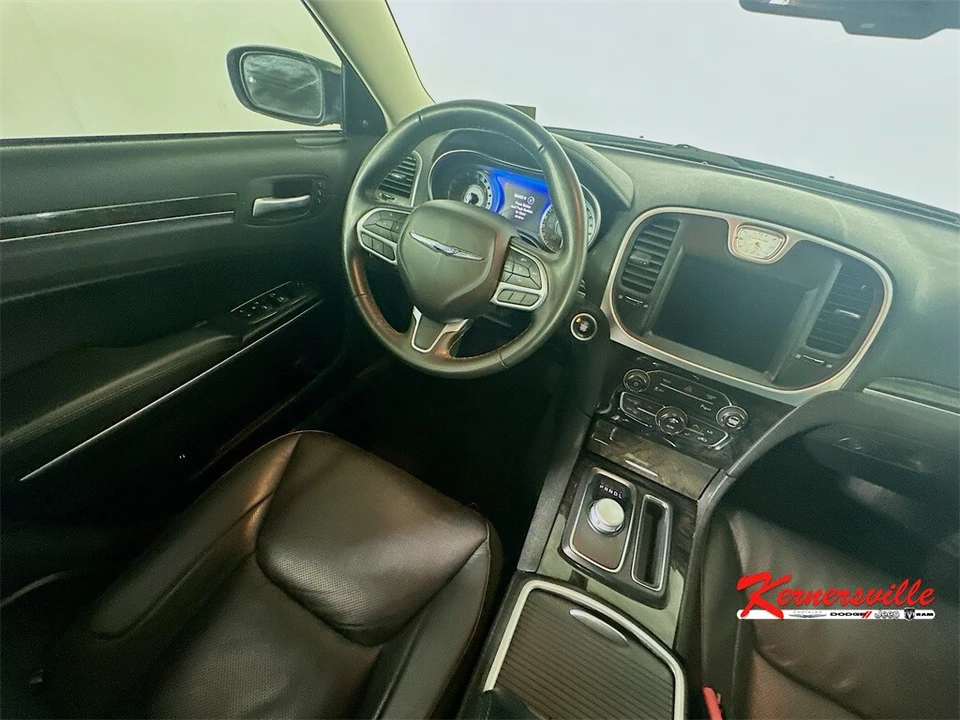 2022 Chrysler 300 (2005-2023) - Image 9 of 21