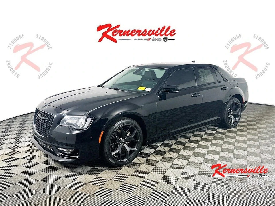 2022 Chrysler 300 (2005-2023) - Image 3 of 21