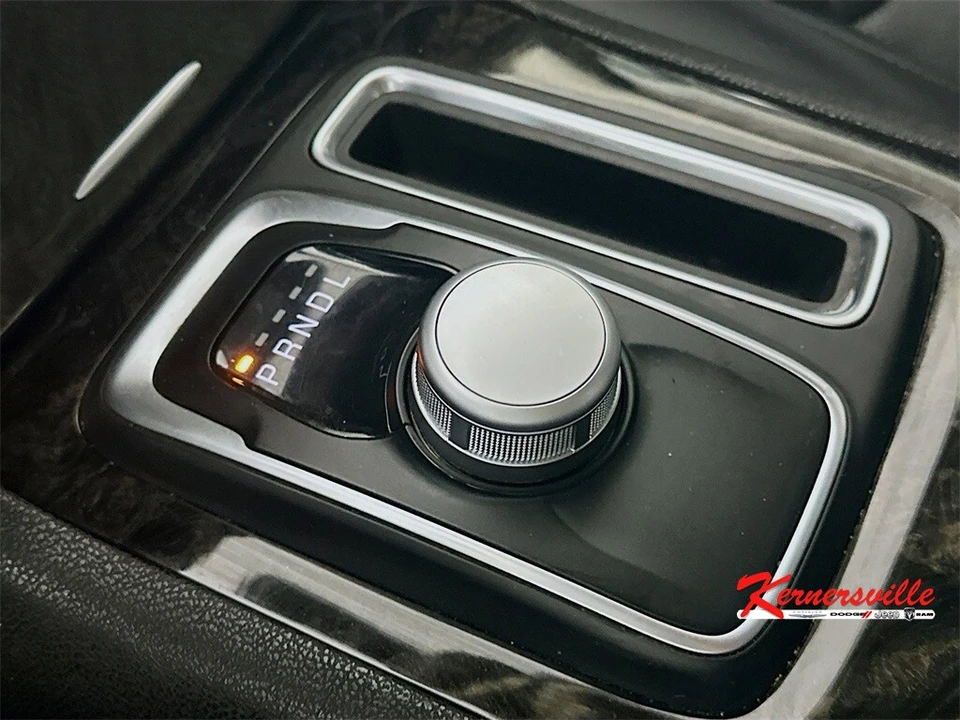 2022 Chrysler 300 (2005-2023) - Image 16 of 21