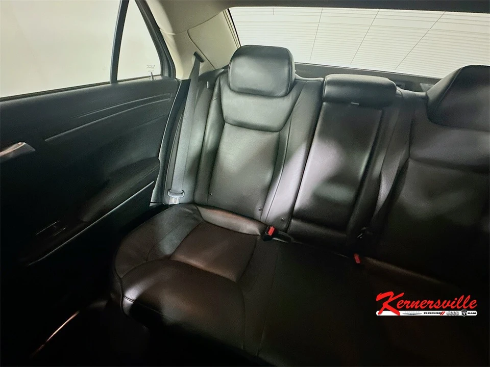 2022 Chrysler 300 (2005-2023) - Image 12 of 21