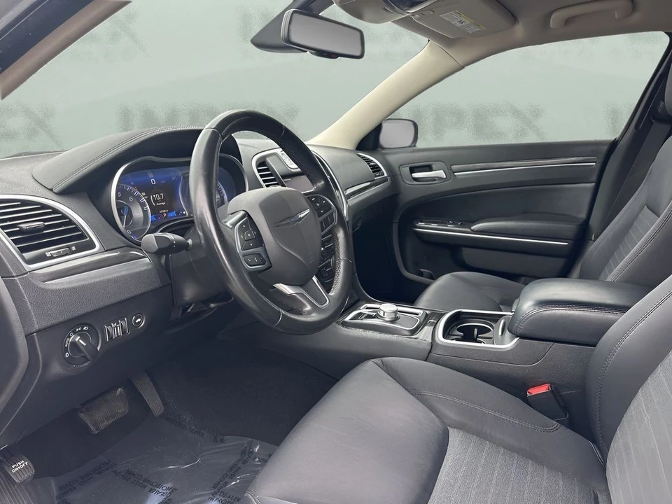 2022 Chrysler 300 (2005-2023) - Image 9 of 21