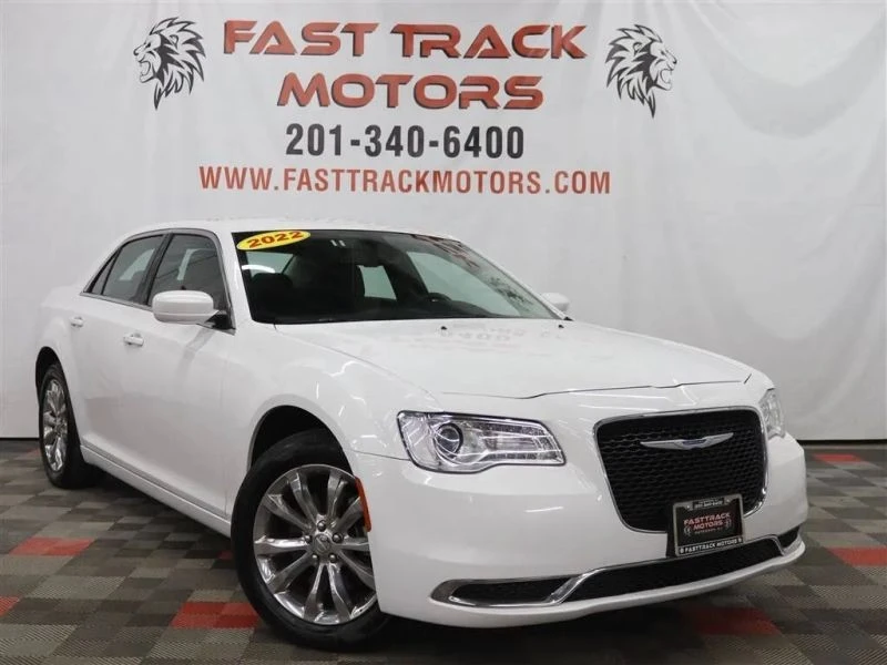 2022 Chrysler 300 (2005-2023) - Image 3 of 12