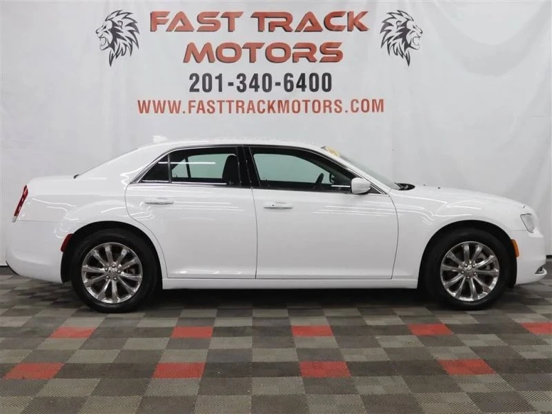 2022 Chrysler 300 (2005-2023) - Image 5 of 12