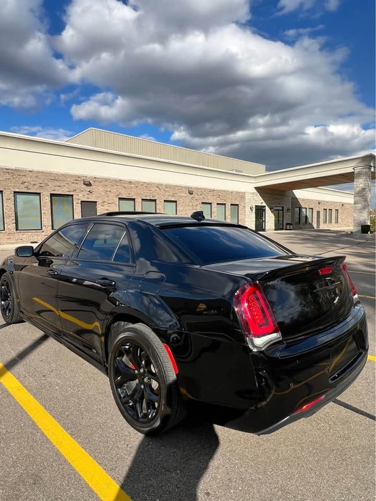 2022 Chrysler 300 (2005-2023) - Image 3 of 12