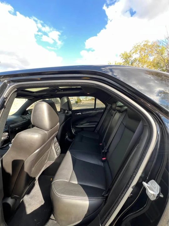 2022 Chrysler 300 (2005-2023) - Image 10 of 12