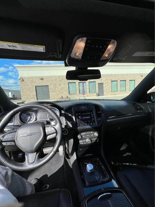 2022 Chrysler 300 (2005-2023) - Image 9 of 12