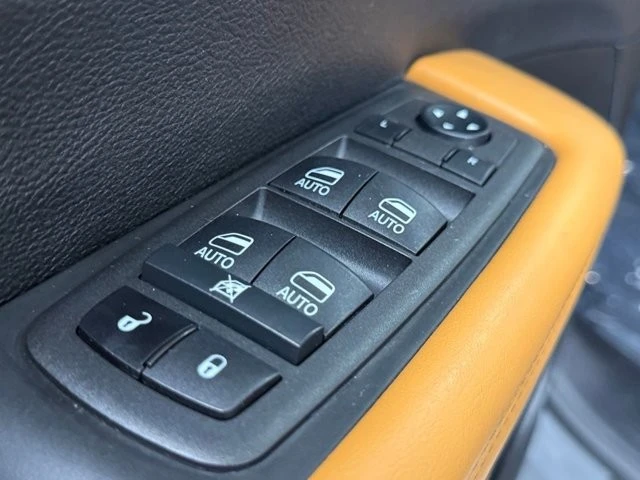 2022 Chrysler - Image 18 of 21