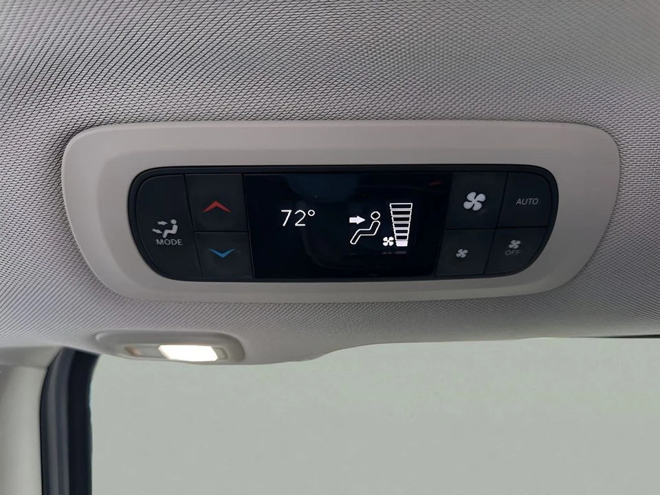 2022 Chrysler - Image 13 of 21