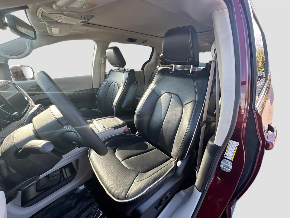 2022 Chrysler - Image 19 of 21