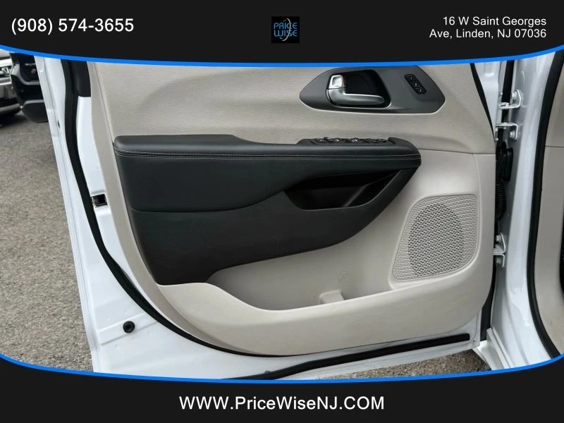 2022 Chrysler - Image 7 of 12